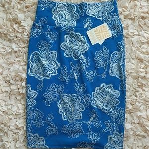 Lularoe XS Cassie Pencil Skirt NWT Elegant